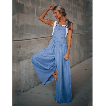 Casual denim jumpsuit for women with a relaxed fit, functional pockets, and breathable fabric, ideal for summer days.






