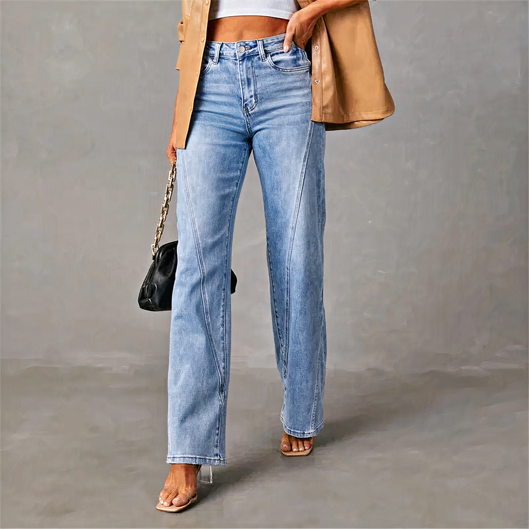 Casual women's flared denim jeans with a flattering fit, breathable fabric, and versatile style, perfect for warm summer days.






