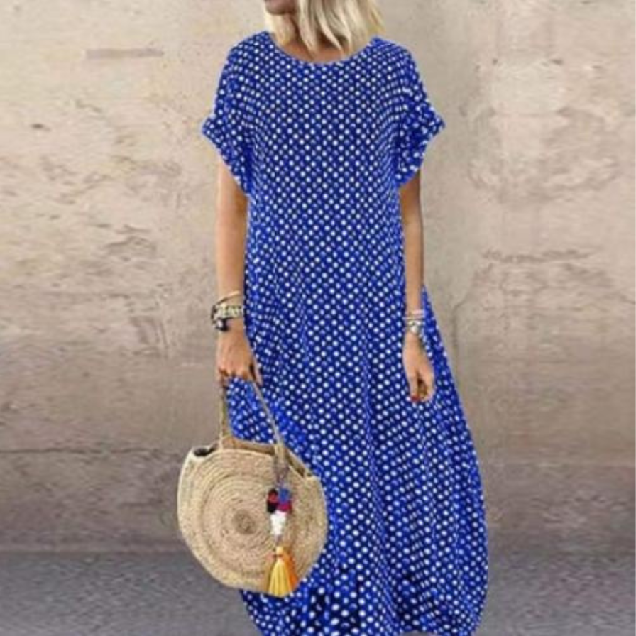 Chic breathable maxi dress for summer with a flowing design, lightweight fabric, and versatile style, ideal for warm days.