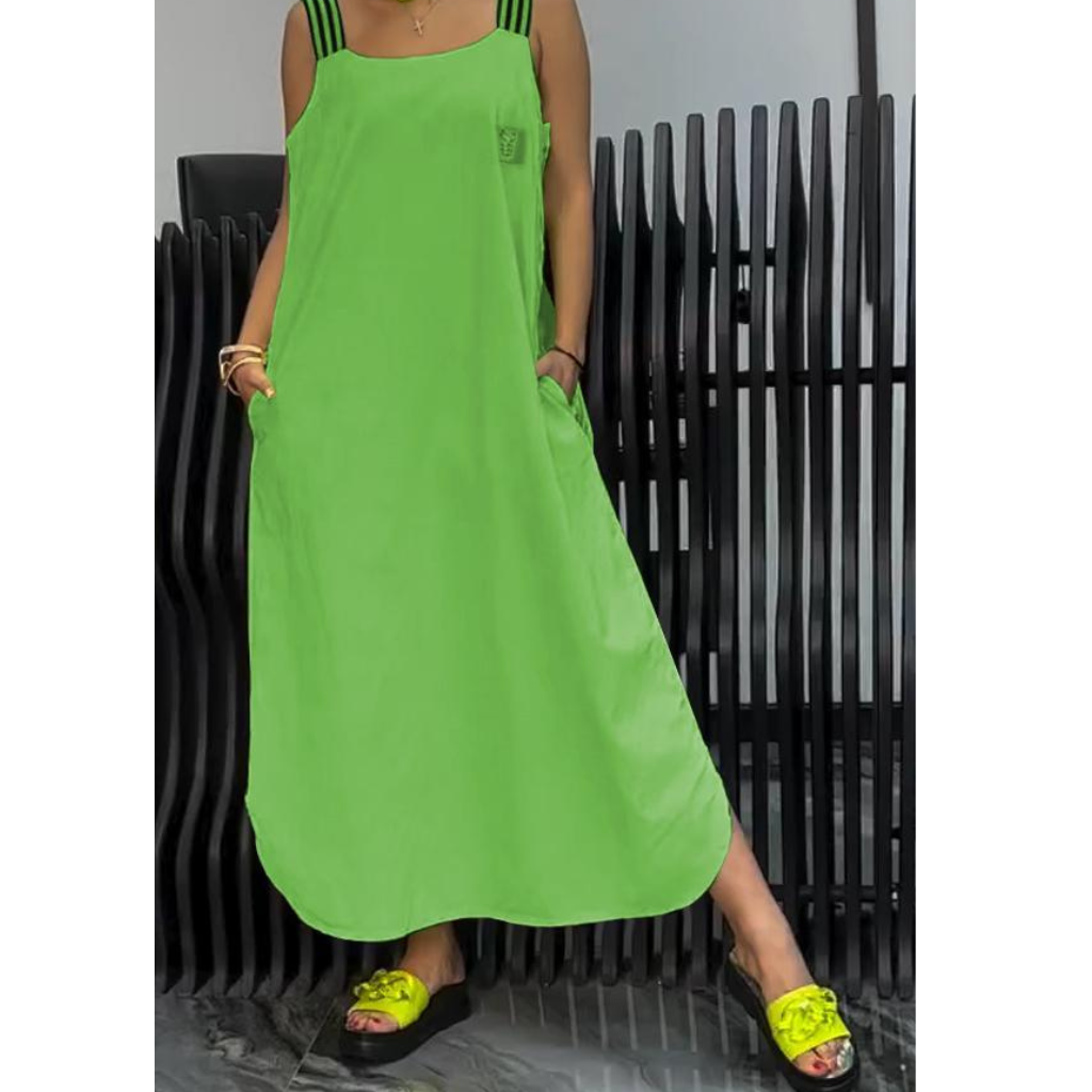 Comfortable ladies maxi dress perfect for summer, featuring a flowy design and lightweight fabric ideal for warm days.