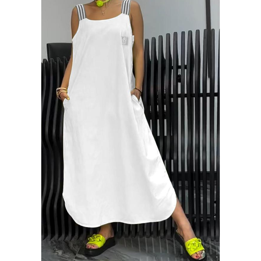 Comfortable ladies maxi dress perfect for summer, featuring a flowy design and lightweight fabric ideal for warm days.