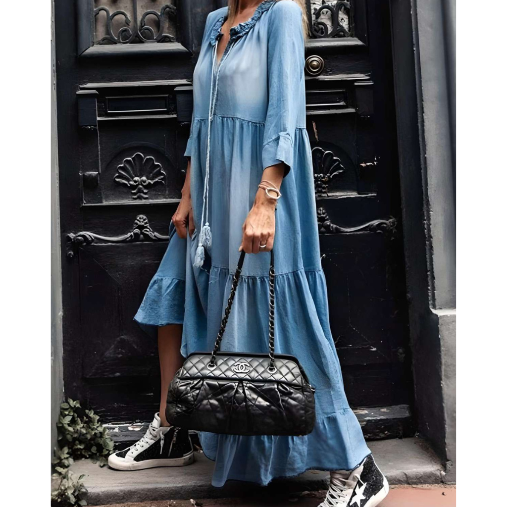 Comfortable Maxi Dress in Denim, breathable and relaxed fit, perfect for summer days and casual outings.