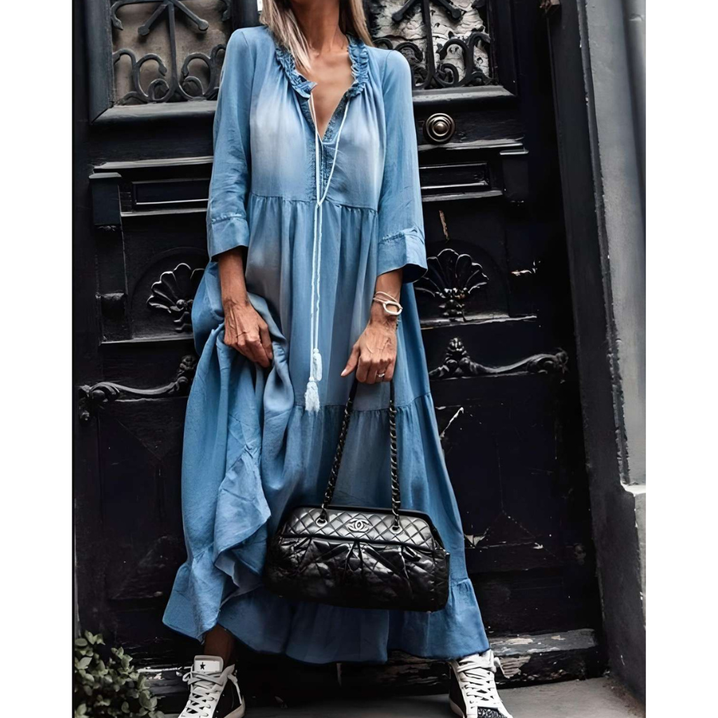 Comfortable Maxi Dress in Denim, breathable and relaxed fit, perfect for summer days and casual outings.