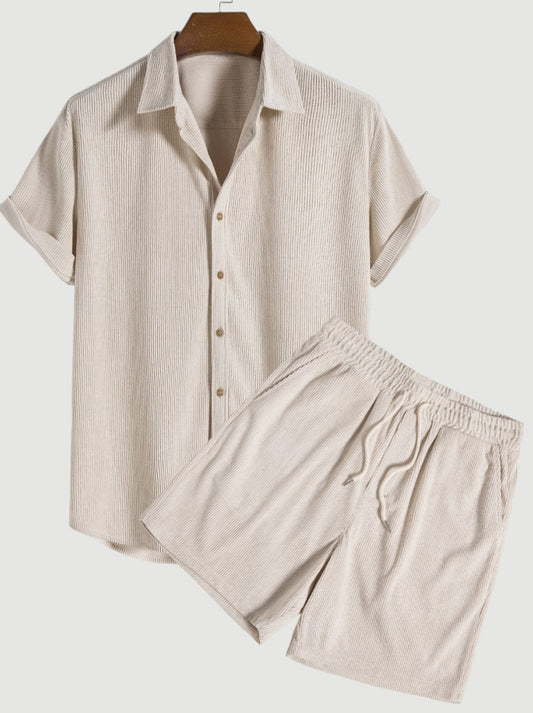 Elegant summer set for men with breathable, lightweight materials and a stylish tailored fit, perfect for summer days.