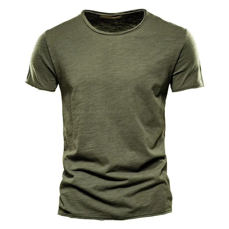 Men's casual summer t-shirt, lightweight and breathable, perfect for warm days and relaxed style.






