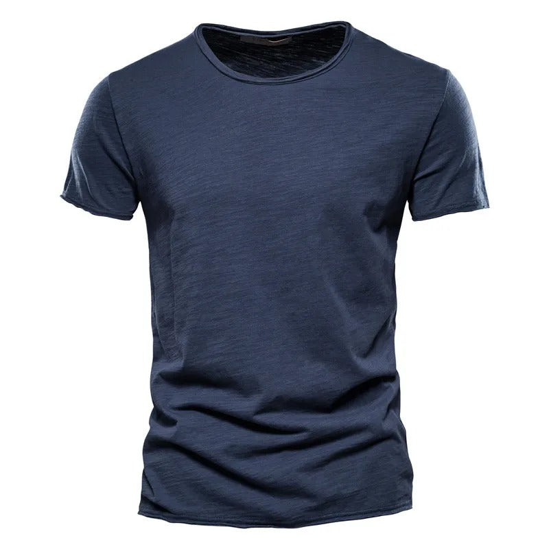 Men's casual summer t-shirt, lightweight and breathable, perfect for warm days and relaxed style.






