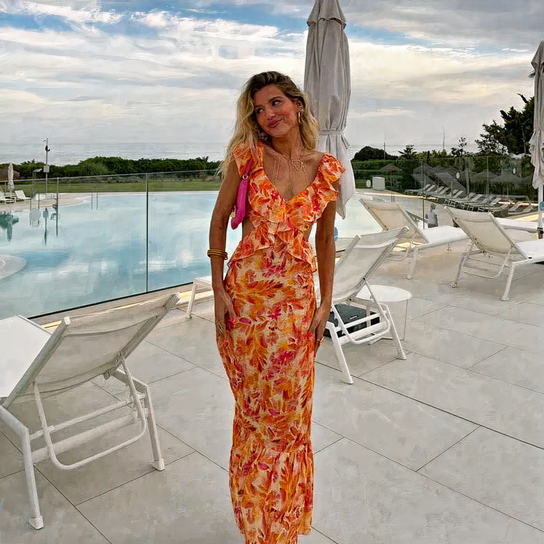 Stylish long dress for summer, featuring a flattering silhouette and lightweight, breathable fabric perfect for warm weather.






