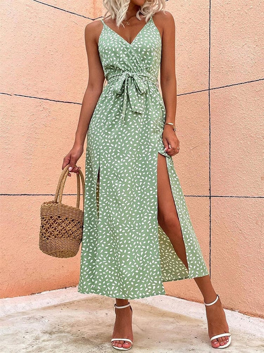 Summer Chic Boho Dress featuring a trendy design and lightweight fabric, perfect for warm summer days.






