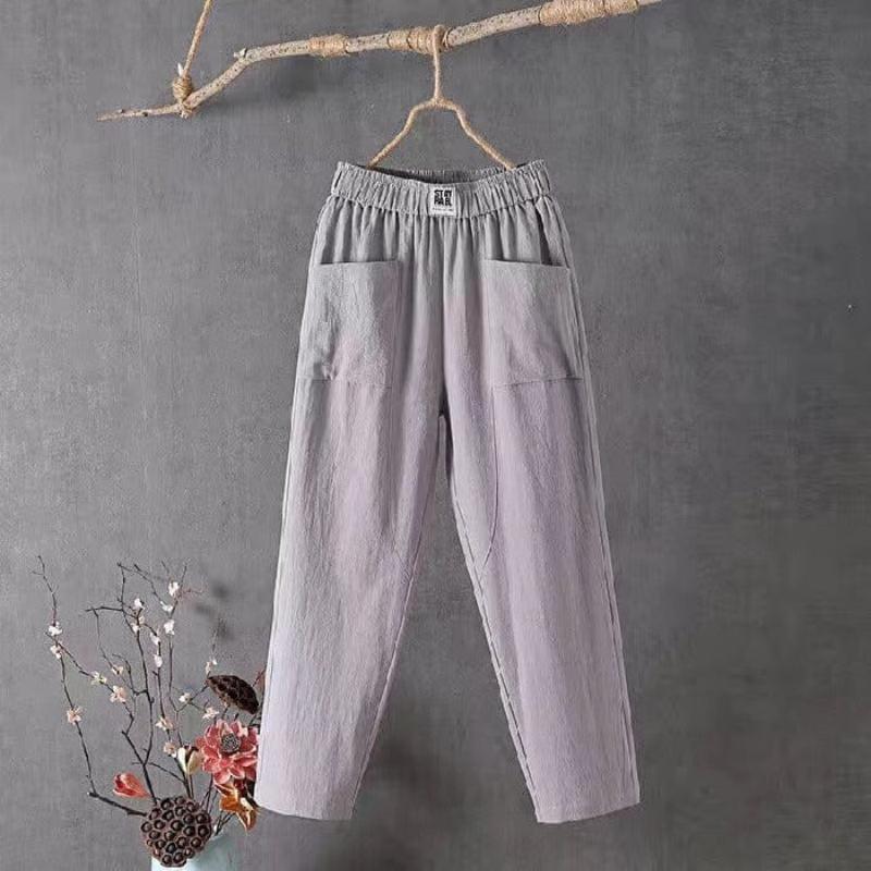 Women's summer linen pants, lightweight and breathable, ideal for sunny days and casual elegance.