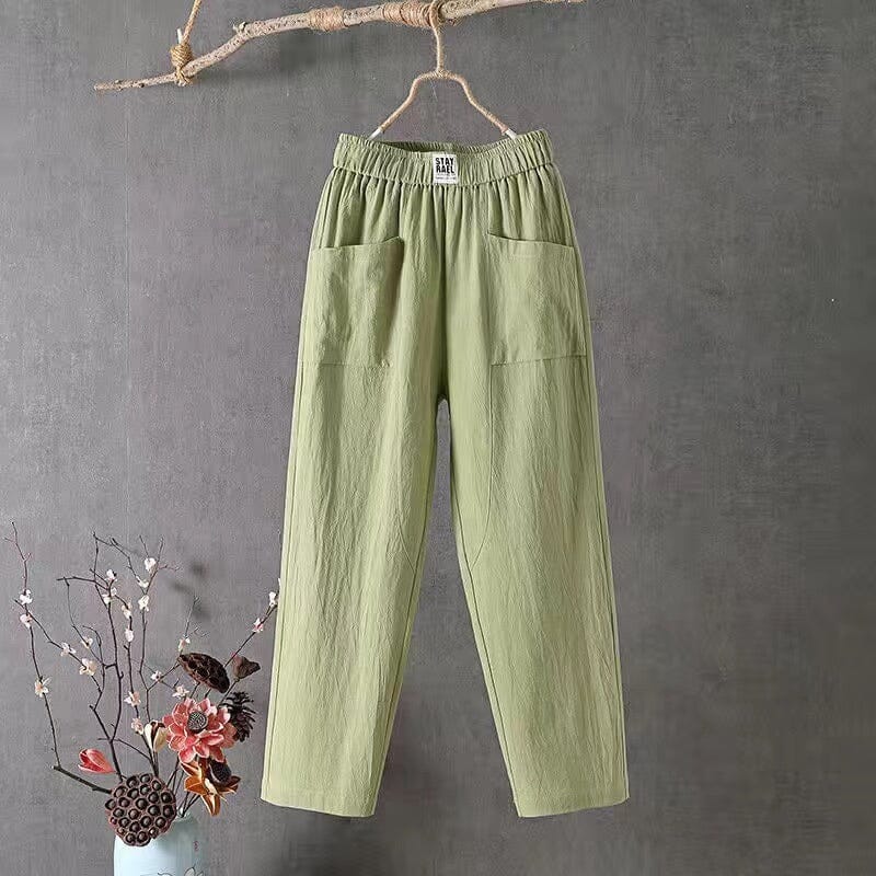 Women's summer linen pants, lightweight and breathable, ideal for sunny days and casual elegance.