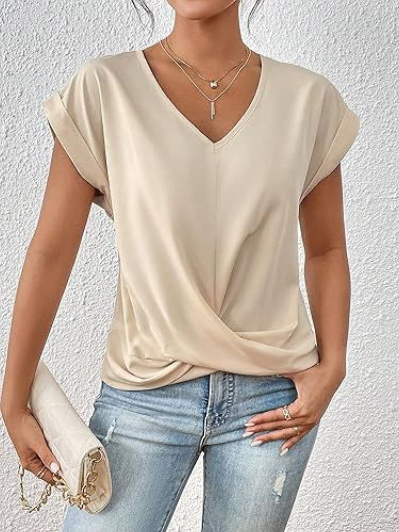 Women's classic blouse for summer, featuring lightweight material, a timeless design, and versatile fit, perfect for warm-weather elegance.