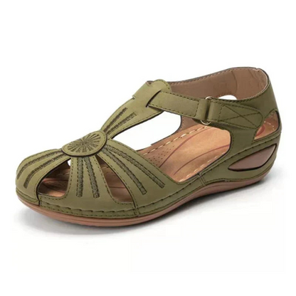 Women's comfortable orthopedic sandal with ergonomic design and adjustable straps, perfect for summer days.






