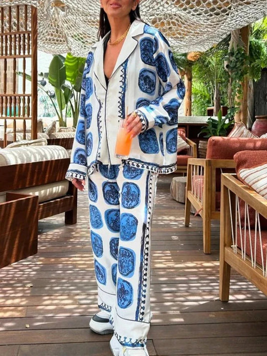 Women's elegant long sleeves and pants set, featuring a flattering design and breathable fabric, ideal for summer days and versatile occasions.